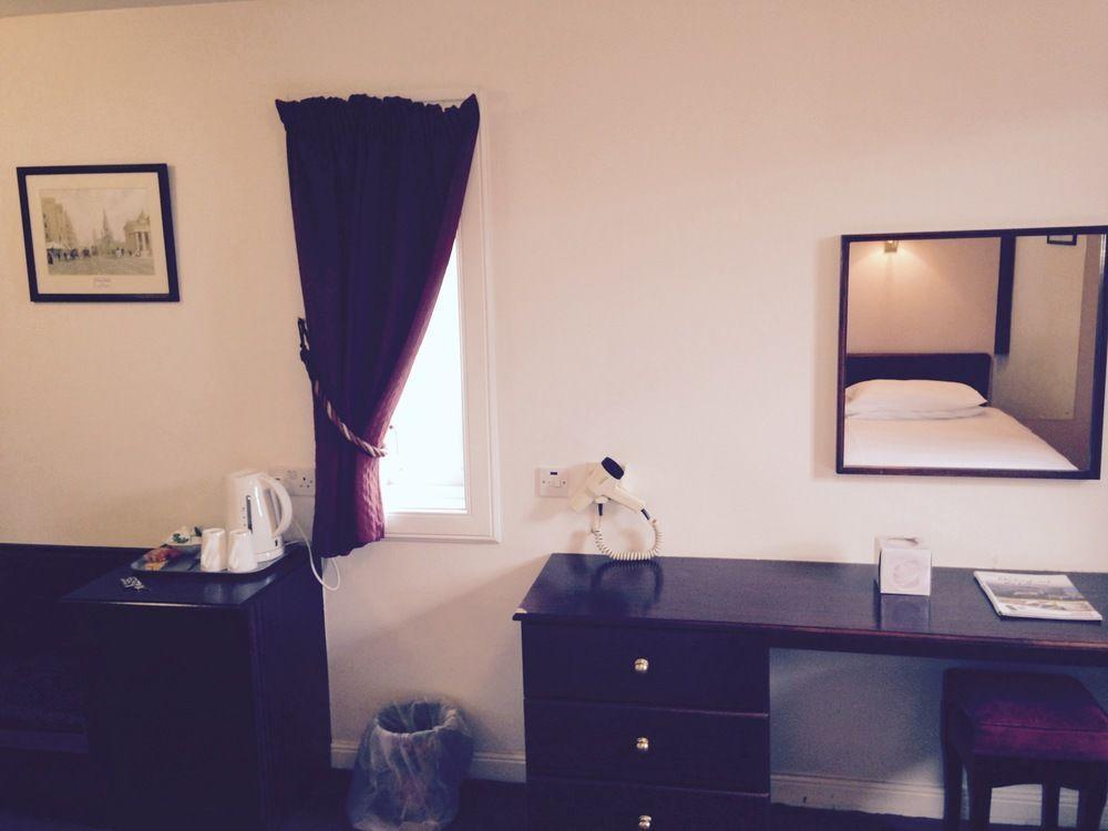 The County Hotel Dalkeith Ngoại thất bức ảnh